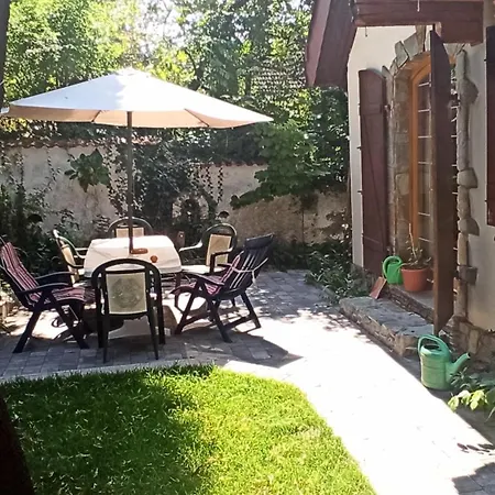 Panka House Apartmán *